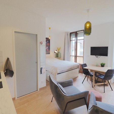 Studio Refait A Neuf En Hypercentre Avec Balcon Aix-les-Bains Extérieur photo
